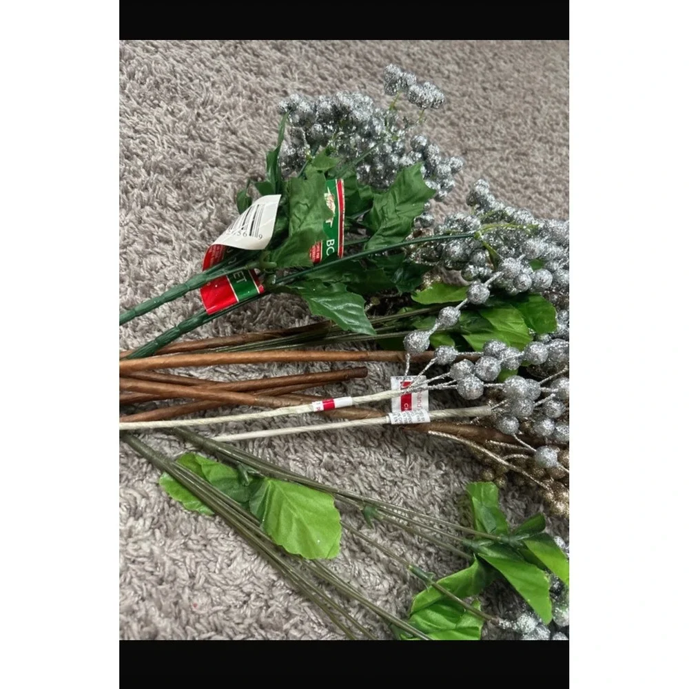 Ashland Christmas Glitter Berry Floral Picks Gold Silver Holiday Stems Lot
